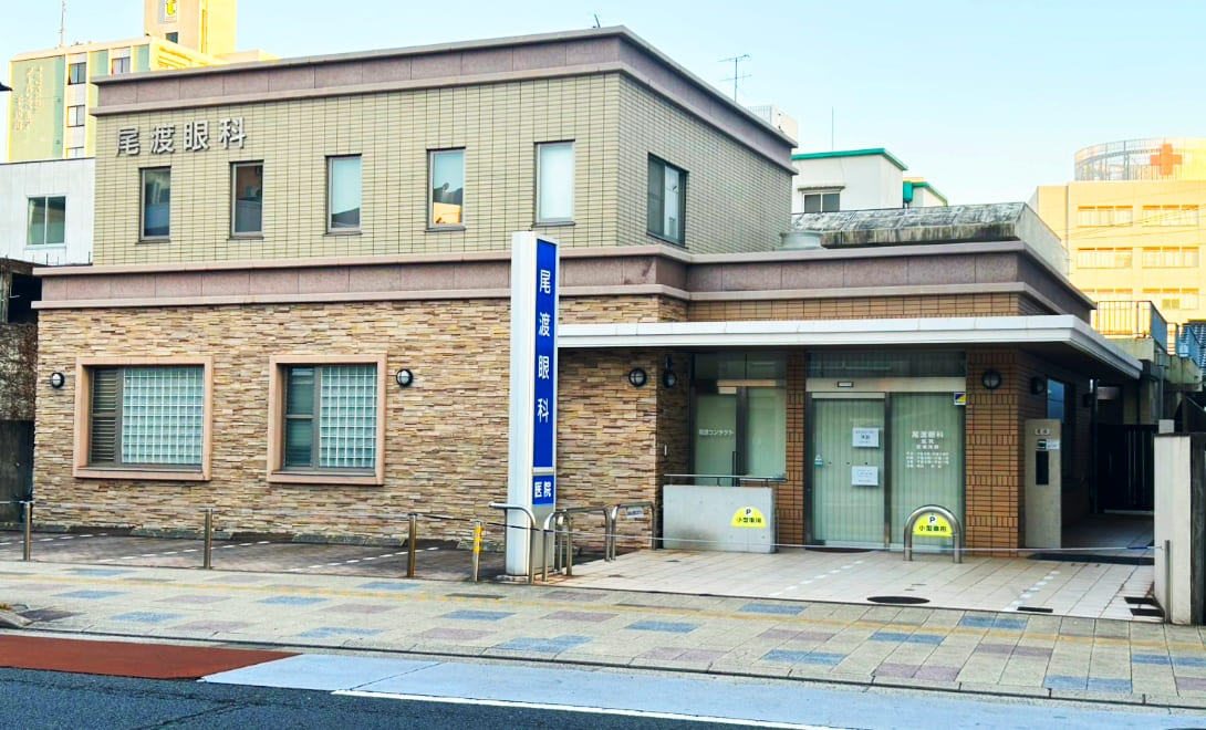 駐車場は6台停められます